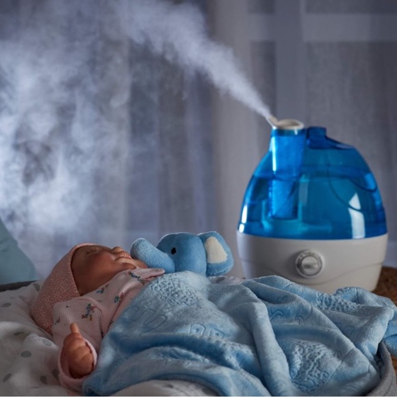 AquaOasis Cool Mist Humidifier (2.2 Liter Water Tank) - Picture 3 of 5